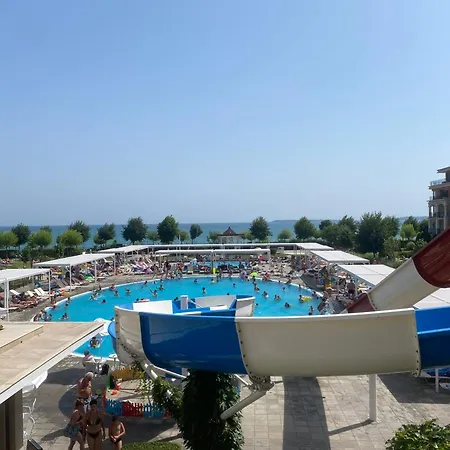 Sea View On The Sunny Apartamento Sveti Vlas