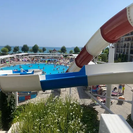 Sea View On The Sunny Appartement