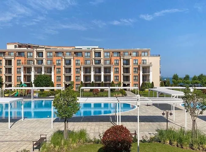 Sea View On The Sunny Apartamento *