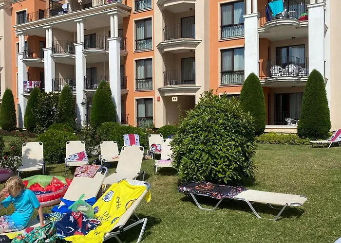 Sea View On The Sunny Апартамент