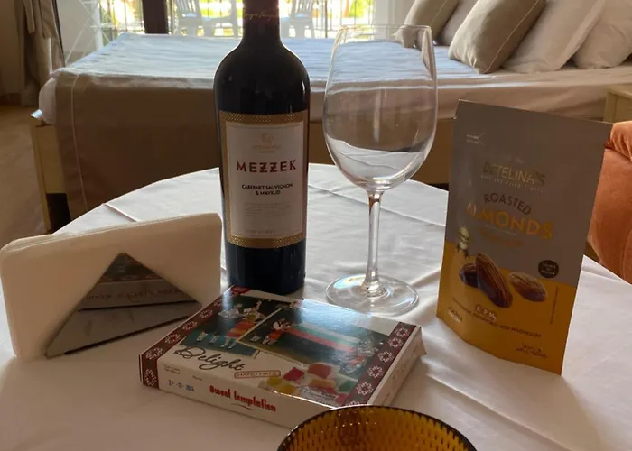 Sea View On The Sunny Апартамент